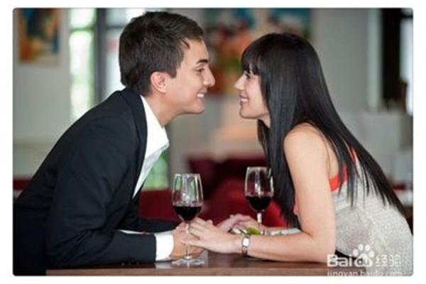 情侣第一次约会应该注意什么,和女生第一次约会应该注意什么?