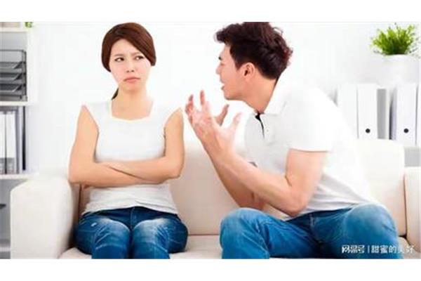丈夫出轨,女人坚持离婚的原因是什么?