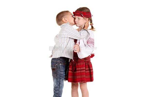 男生接吻时会有哪些反应?为什么男生喜欢接吻?