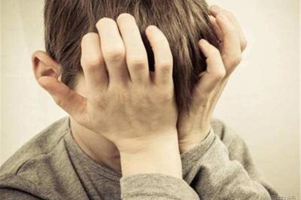 青春期孩子抑郁的表现有哪些症状