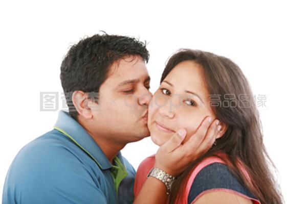 接吻的方式有哪些?男生接吻时会有生理反应吗?